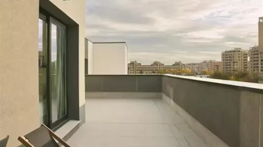 Rooms in Madrid Centro - photo 7