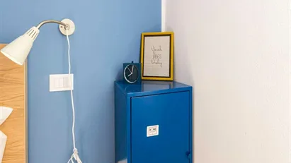 Room for rent in Milano Zona 9 - Porta Garibaldi, Niguarda, Milan