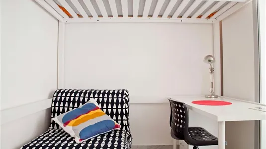 Rooms in Roma Municipio II – Parioli/Nomentano - photo 8