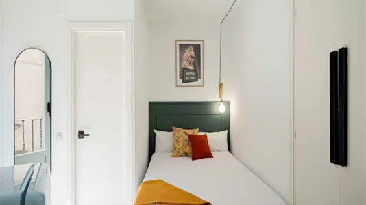Rooms in Madrid Centro - photo 4