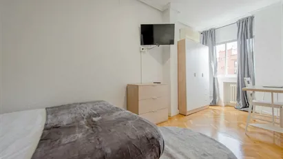 Room for rent in Madrid Retiro, Madrid