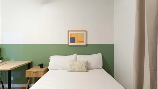 Rooms in Madrid Retiro - photo 4