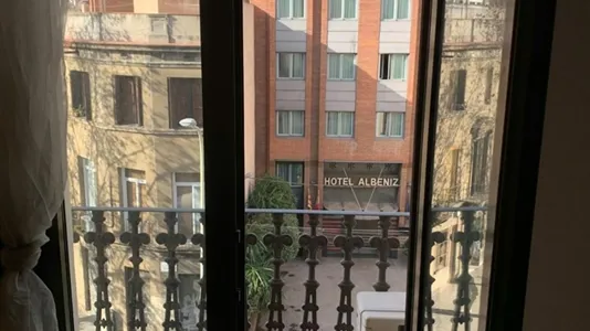 Rooms in Barcelona Sant Martí - photo 4