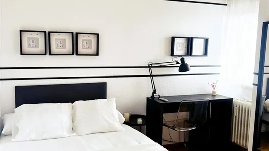 Rooms in Madrid Moncloa-Aravaca - photo 1