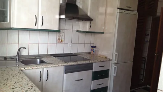 Rooms in Málaga - photo 6