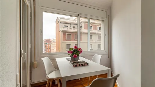 Rooms in Barcelona Eixample - photo 10