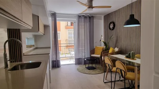 Rooms in Málaga - photo 7