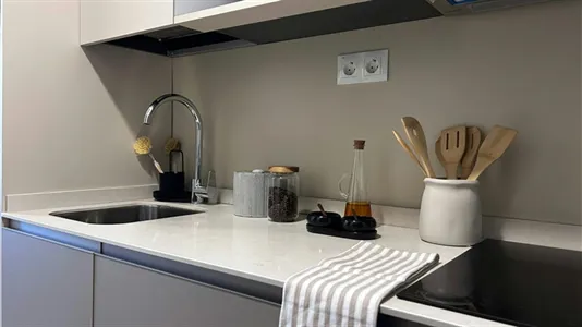 Apartments in El Encinar de los Reyes - photo 9