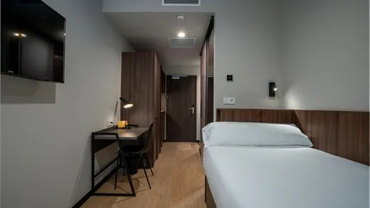 Rooms in Santiago de Compostela - photo 1