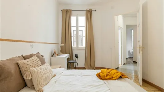 Rooms in Barcelona Ciutat Vella - photo 4