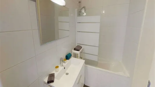 Rooms in Lyon - photo 9