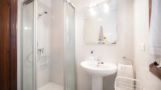 Rooms in Bilbao - photo 9