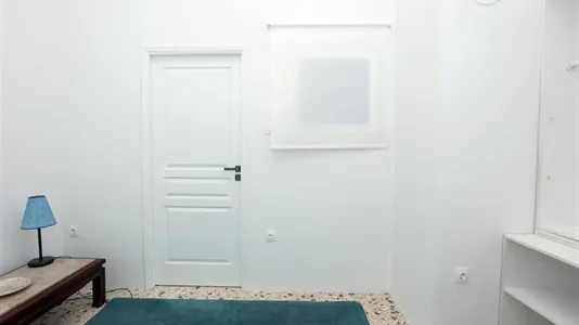 Rooms in Athens Akadimia Platonos - photo 4