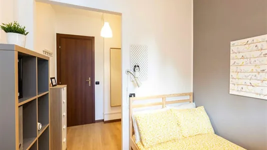 Rooms in Milano Zona 5 - Vigentino, Chiaravalle, Gratosoglio - photo 4
