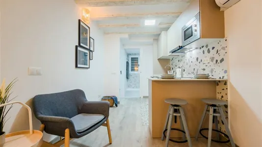 Apartments in Barcelona Ciutat Vella - photo 5