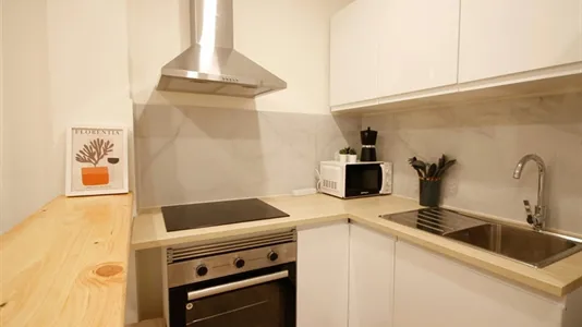 Rooms in Barcelona Eixample - photo 6