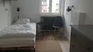 Room for rent, Stad Brussel, Brussels, &lt;span class=&quot;blurred street&quot; onclick=&quot;ProcessAdRequest(6903952)&quot;&gt;&lt;span class=&quot;hint&quot;&gt;See streetname&lt;/span&gt;[xxxxxxxxxxxxx]&lt;/span&gt;