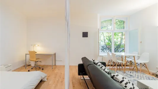 Apartments in Location is not specified - photo 6