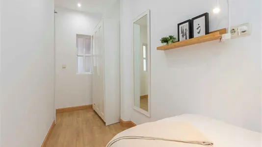 Rooms in Madrid Centro - photo 4