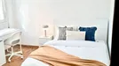Room for rent, Madrid Chamartín, Madrid, &lt;span class=&quot;blurred street&quot; onclick=&quot;ProcessAdRequest(10584171)&quot;&gt;&lt;span class=&quot;hint&quot;&gt;See streetname&lt;/span&gt;[xxxxxxxxxxxxx]&lt;/span&gt;