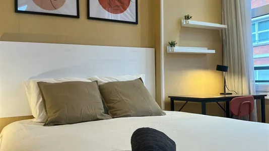 Rooms in Bilbao - photo 9