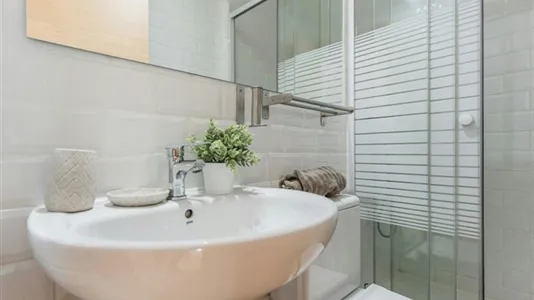 Rooms in Madrid Centro - photo 2