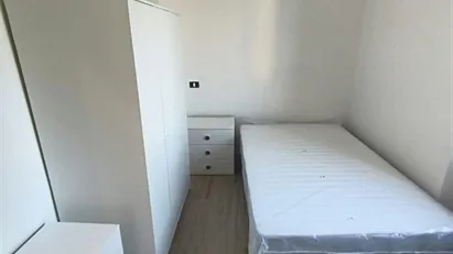 Room for rent in Roma Municipio XIV – Monte Mario, Rome