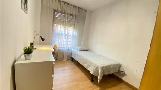 Rooms in Las Barranquillas - photo 4