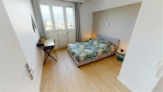 Rooms in Grenoble - photo 1