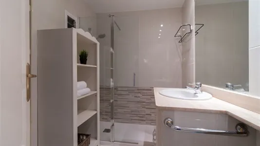 Rooms in Madrid Chamartín - photo 10