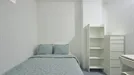 Room for rent, Lisbon (region), &lt;span class=&quot;blurred street&quot; onclick=&quot;ProcessAdRequest(7744012)&quot;&gt;&lt;span class=&quot;hint&quot;&gt;See streetname&lt;/span&gt;[xxxxxxxxxxxxx]&lt;/span&gt;
