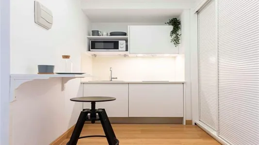 Rooms in Madrid Centro - photo 1