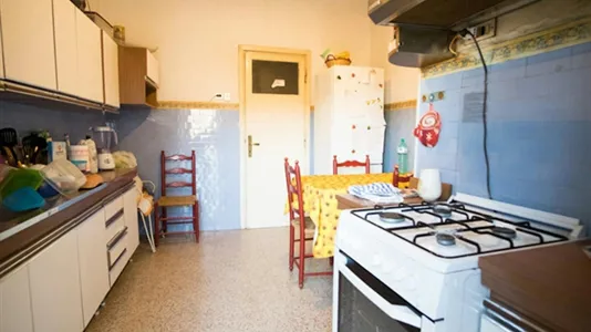 Rooms in Roma Municipio V – Prenestino/Centocelle - photo 4