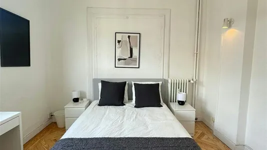 Rooms in Madrid Retiro - photo 6