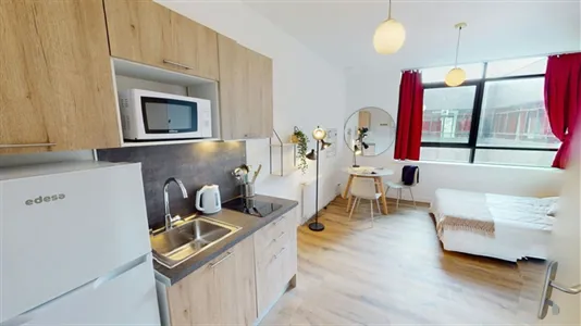 Rooms in Nanterre - photo 1