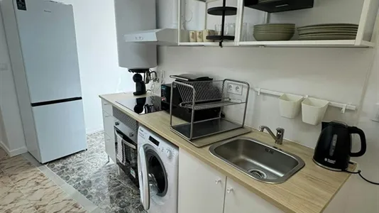 Rooms in Mislata - photo 8