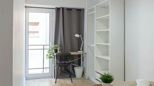 Rooms in el Camí de Vera - photo 4