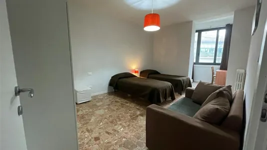 Rooms in Florence - photo 4