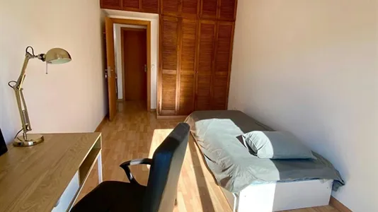 Rooms in Almada - photo 9