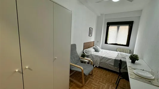 Rooms in Madrid Carabanchel - photo 5