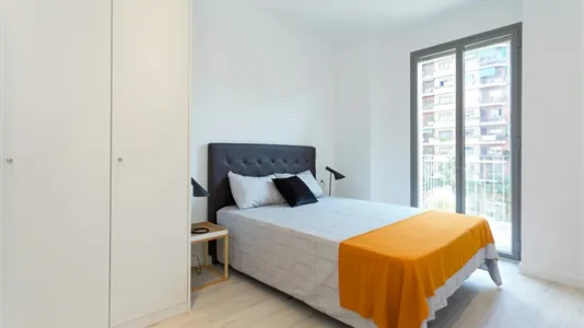 Apartments in Barcelona Eixample - photo 4