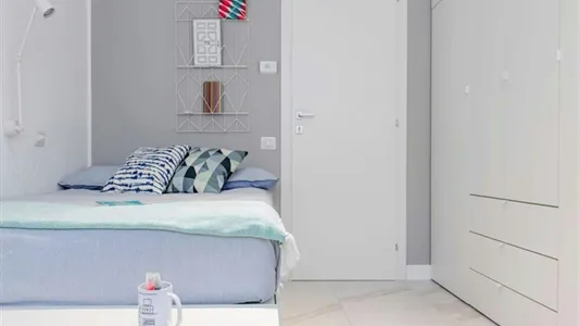 Rooms in Milano Zona 5 - Vigentino, Chiaravalle, Gratosoglio - photo 4