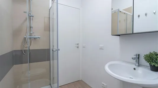 Rooms in Udine - photo 9
