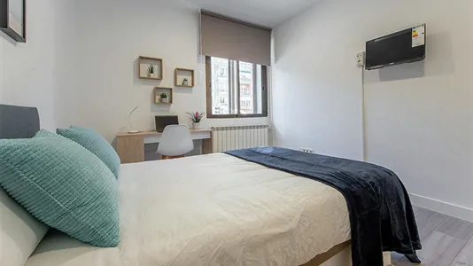 Rooms in Madrid Salamanca - photo 3