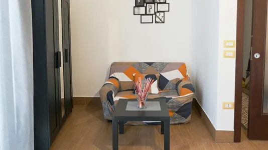 Rooms in Napoli Municipalità 2 - photo 5