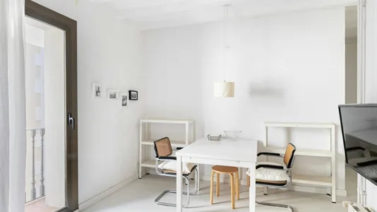 Apartments in Barcelona Ciutat Vella - photo 4