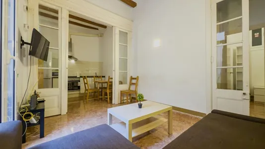 Apartments in Barcelona Ciutat Vella - photo 4