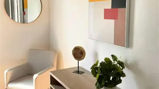 Apartments in Orléans - photo 2