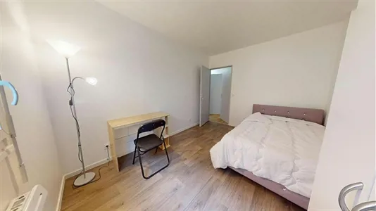 Rooms in Lyon - photo 2