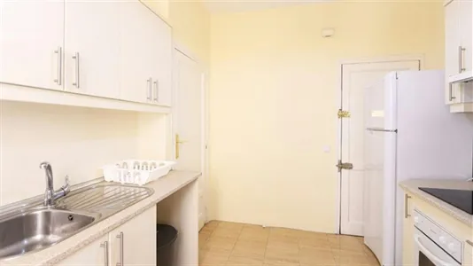 Rooms in Madrid Retiro - photo 9
